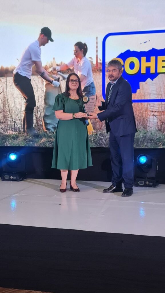 Entregan 17 reconocimientos empresariales Galardón Bandera Ecológica - Cambio Climático