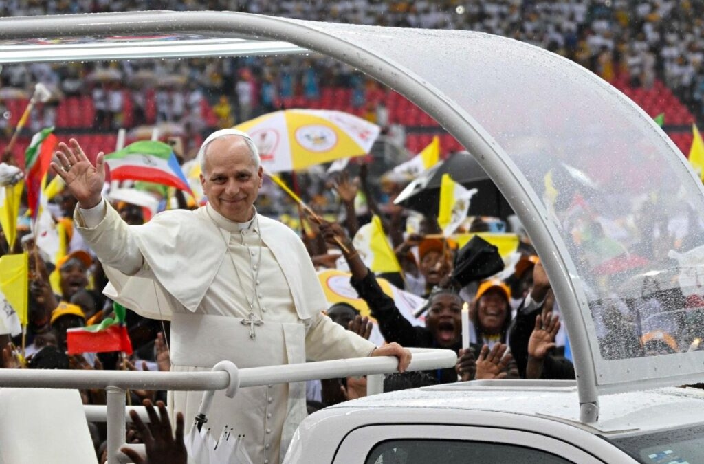 El Papa en Bata: Si Cristo los llama no tengan miedo, elijan el esfuerzo, no el éxito fácil