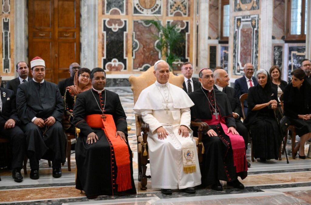 El Papa: Cristianos y musulmanes podemos transformar la indiferencia en solidaridad