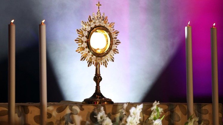 Corpus Christi, el Papa: «Que las procesiones sean un valiente testimonio de fe»