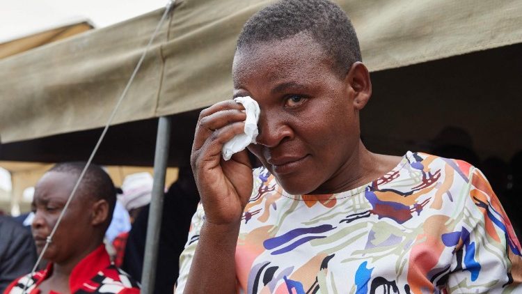 El dolor del Papa por las víctimas del naufragio en Zimbabue