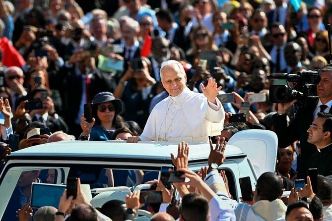 El Papa insta a desenmascarar las contradicciones del mundo contemporáneo