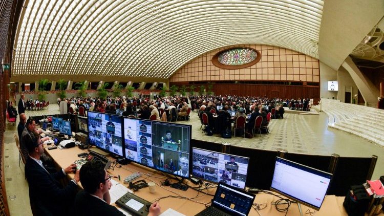 La Secretaría General del Sínodo publica el Informe final de la Comisión canónica