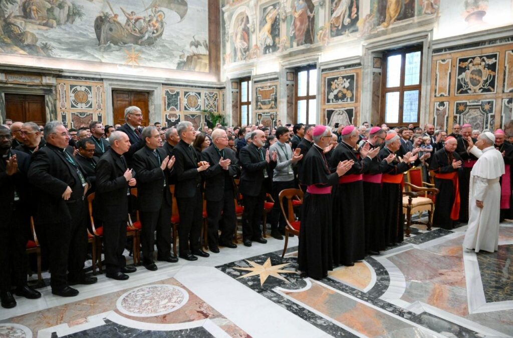 El Papa: El derecho canónico debe reflejar la imagen de la Iglesia